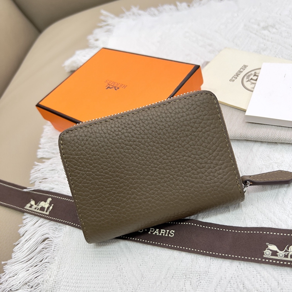 エルメス財布コピー背面デザイン